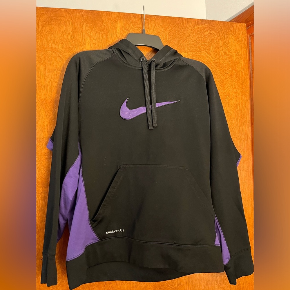 Woman’s Nike Hooded Sweatshirt